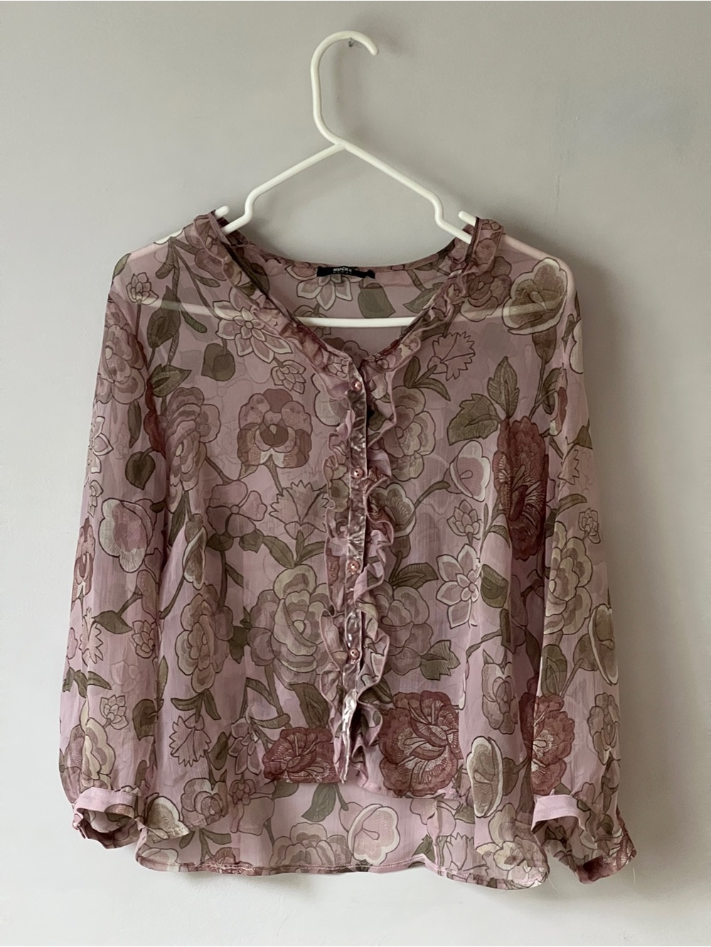 Vintage Hucke Woman Sheer Floral Ruffle Front Blouse in Dusty Rose/Mauve